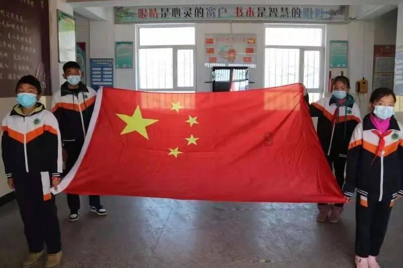 张雨绮发文称这一年嘴都没闲着，她什么会这么说？游戏画面